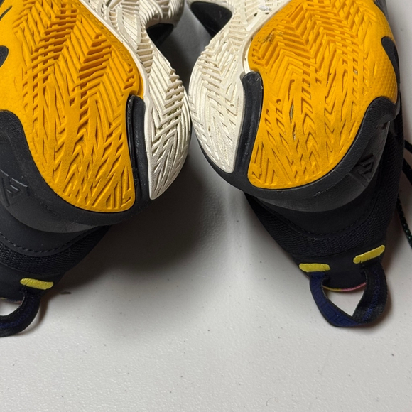 Nike Giannis Immortality 2 Electric Algae Youth Boys Sz 5Y US DQ1943-002 - Picture 10 of 11